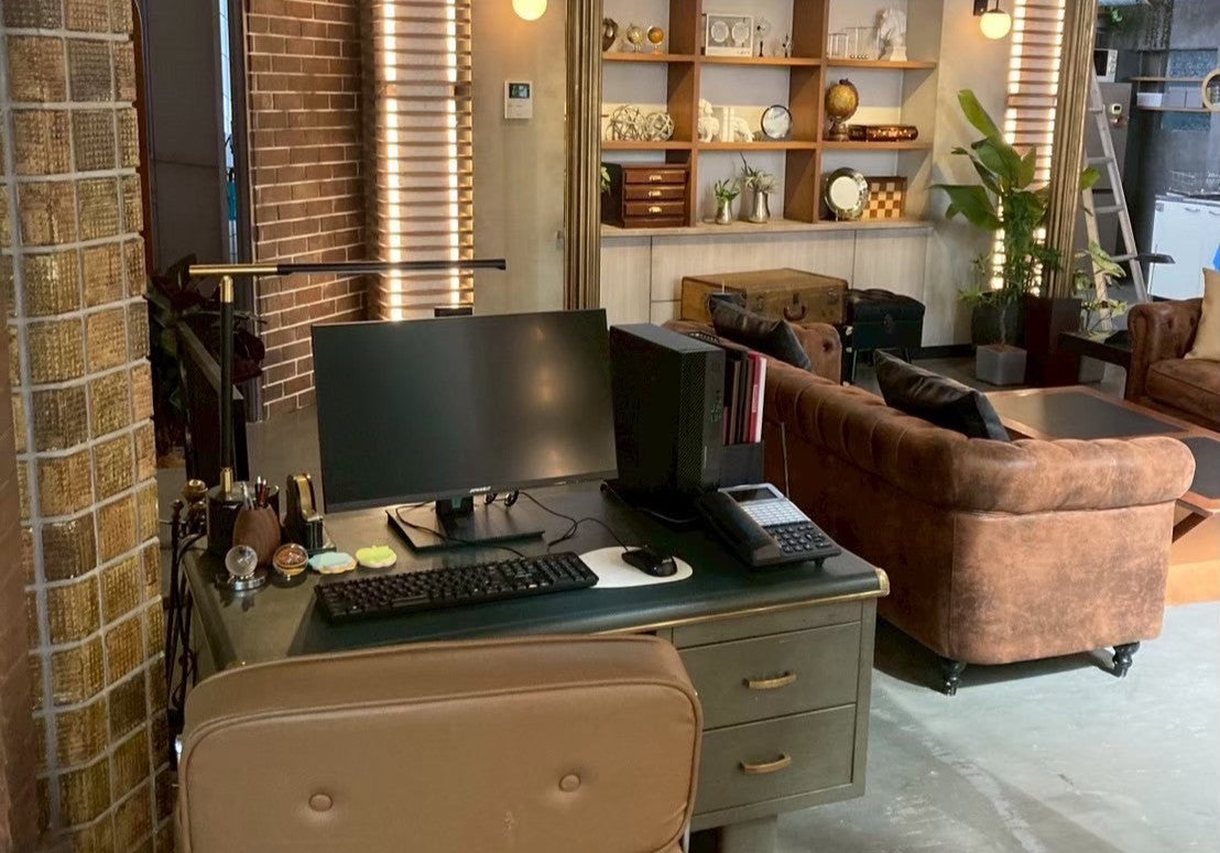 『最後の鑑定人』に、JAPANNEXTのモニターを美術協力させていただきました ！